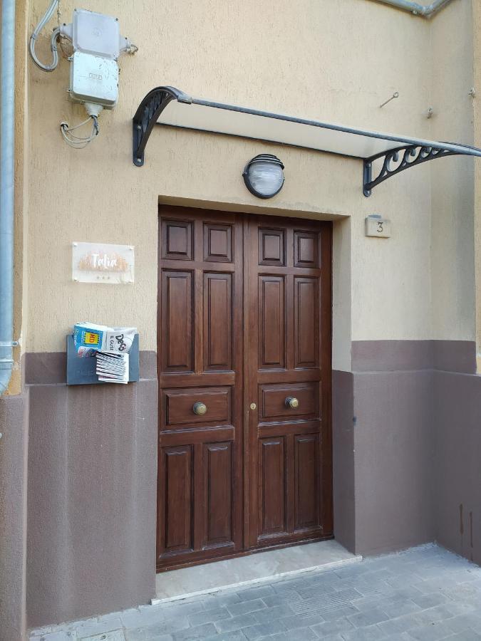 Talia B & B Agira Exterior foto
